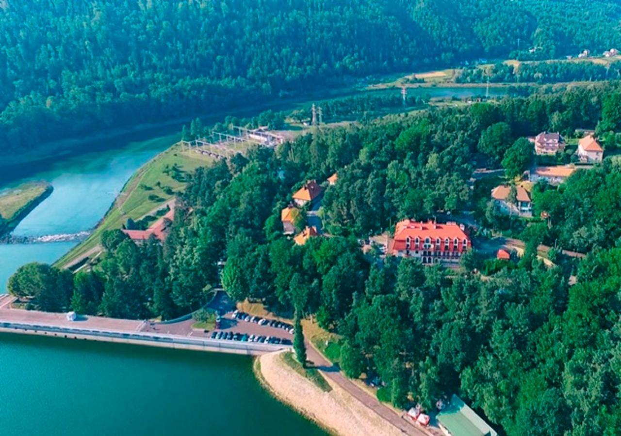 Ośrodek Szkoleniowo Wypoczynkowy ROŻNÓW Hotel Exterior foto
